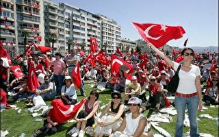反回教色彩政府  逾百萬土耳其人上街抗議