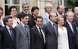 法國薩科奇內閣 女性近一半