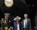 號稱英國規模最大也最具攻擊威力的新型核子潛艇「敏捷」（Astute），6月8日由查爾斯王子的夫人卡蜜拉(Camilla)舉行下水典禮。(Photo by Arthur Edwards-Pool/Getty Images)