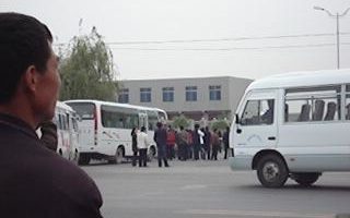 辽宁海城市四千村民联名要求惩治村官