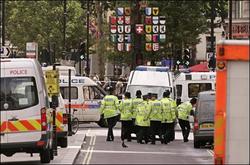 英警拆伦敦汽车炸弹　避免严重伤亡