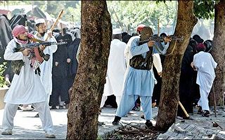 巴基斯坦冲突加剧 安全部队包围清真寺