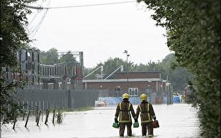 英國六十年來最大水災 布朗政府緊急應變