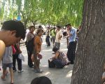 八一建军节 各地访民被打、被抓