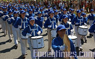 多倫多加勒比大遊行  天國樂團受歡迎