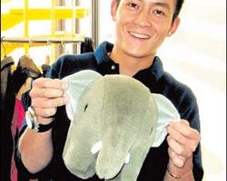 陳冠希大方談論女友 抱象示愛 情人手環不離身