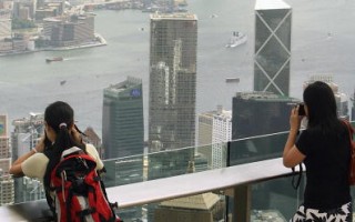 香港“阴盛阳衰” 女性越来越孤单