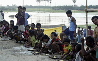 南亚北部水患灾情严重　学童开学面临困境