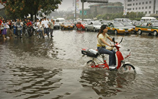 廣東湛江遭200年一遇暴雨襲擊