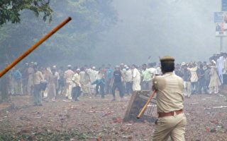 印度泰姬瑪哈陵附近發生暴動 宣布宵禁