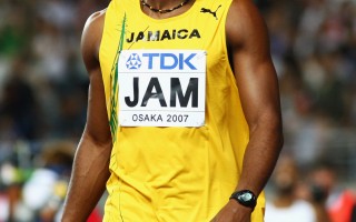牙买加“飞人”鲍威尔打破百米世界纪录