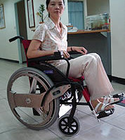台大研发电动轮椅手轮马达  让轮椅更轻巧