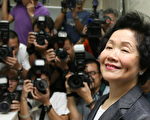 香港前政务司司长陈方安生星期二（9月11日）宣布参加12月举行的立法会港岛区补选。(MIKE CLARKE/AFP/Getty Images)