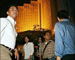 印尼清晨数度强震　医疗团队前往灾区