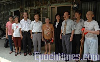 嘉義市府慰問水災戶發送慰助金