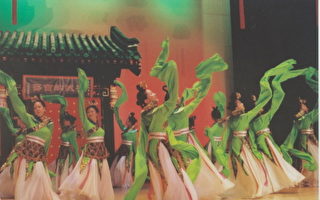 亚城中华舞蹈社“女：古代与现代”舞蹈表演会