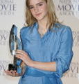 艾玛华森 Emma Watson 拿下最佳女演员奖项(Photo by Chris Jackson/Getty Images)