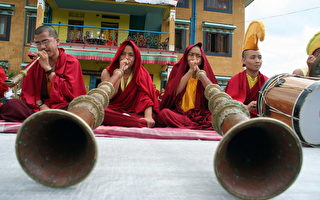 达赖喇嘛获奖 西藏拉萨等地庆祝