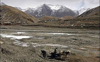 印度板块移动　造成喜马拉雅山脉与西藏高原