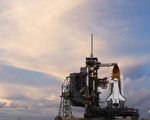 美國國家航空暨太空總署（NASA）表示，發現號太空梭原定明天的發射計畫，可能因天候影響延期。（Matt Stroshane/Getty Images）