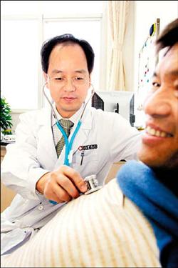 中國醫師違法在台灣攬客換肝