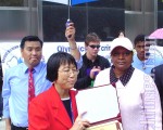 维州首府集会 两大城市褒奖人权圣火