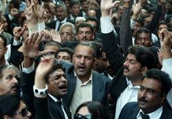 巴基斯坦法庭准許三百多名律師交保