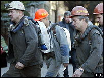烏克蘭煤礦爆炸 百餘礦工死亡失蹤