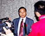 書法家劉錫銅先生接受電視台採訪