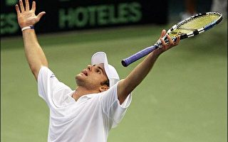 台维斯杯网赛决赛罗迪克告捷  美国暂时领先