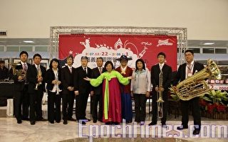 嘉义市长穿韩服欢迎韩国管乐团