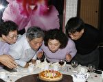 壽星佬聖誕歡聚暢談經驗