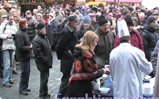 布拉格市長平安夜當日給市民發送魚湯