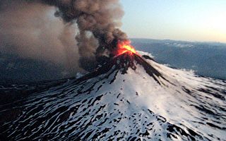 组图：智利雅伊玛火山喷发