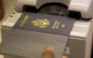 美護照卡四月發行 安全遭質疑