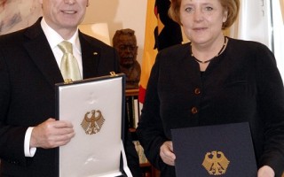 默克爾獲德國總統最高表彰