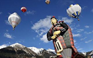 組圖：第30屆瑞士國際熱氣球節開幕