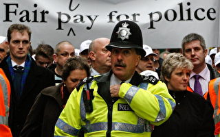 逾兩萬名英國警察遊行反對不公平待遇
