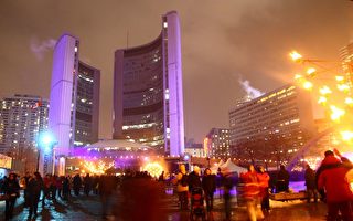 组图：多伦多冬季嘉年华——“火之夜”