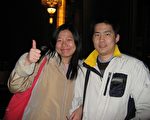 台灣媽媽打電話通知：在美國要看神韻
