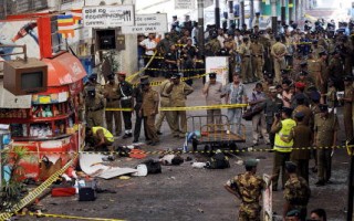 斯里蘭卡火車遭自殺攻擊 10死近百人傷