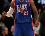 東部最佳，詹姆斯(LeBron James)本週場均助攻數排名東部第一，籃板排名第三位，得分排名第四位。//Getty Images