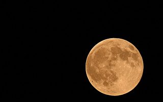 美发现满月时月球遭地球磁层猛烈鞭挞