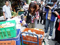 追查泰国毒椰子 流向摊贩概率高
