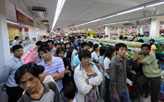 全球粮食危机 出产大国越南出现抢米