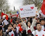 海外华人看愤青：没有人权，自豪感都是空谈