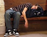 经过一夜睡眠还是感觉疲累，表示你的身体出了问题。( William Thomas Cain/Getty Images)