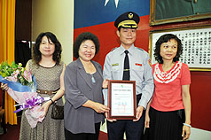 陳菊表揚模範警察  勉警方兼顧健康及家庭