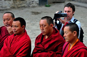 甘南两名僧侣被秘密判重刑
