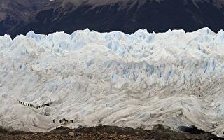温室效应发威  阿根廷大冰川首见冬季崩塌